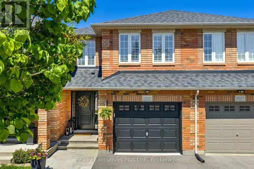 2009 Erika Court, Oakville (WM Westmount), ON, L6M4R4 | Card Image