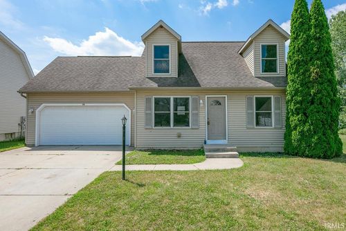 511 Morningstar Ct, Middlebury, IN, 46540-8531 | Card Image