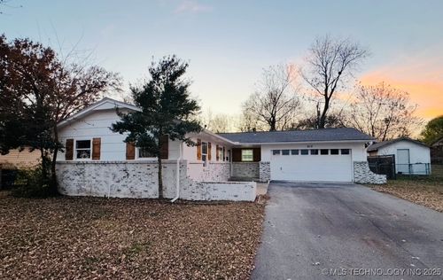 912 C Ave, Cleveland, OK, 74020-1214 | Card Image