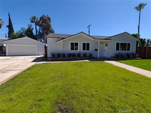 7630 Minstrel, Canoga Park, CA, 91304 | Card Image