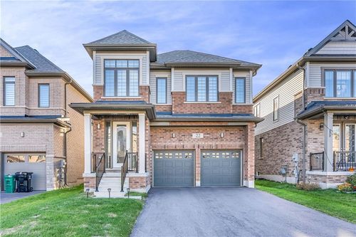 22 Rustic Oak Trail, Ayr, ON, N0B1E0 | Card Image