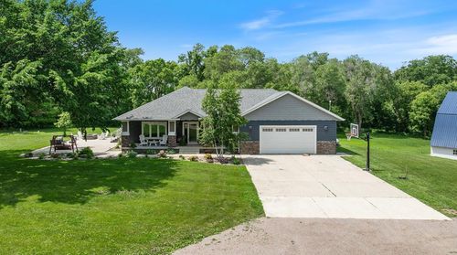 2615 210th Ave, Marshall, MN, 56258-5454 | Card Image