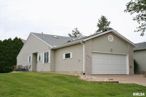 3996 Partridge Cir, Bettendorf, IA, 52722-7224 | Card Image
