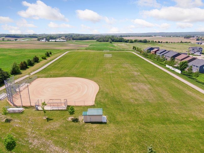 606 Blue Heron Cir, House other with 4 bedrooms, 3 bathrooms and null parking in Jordan MN | Image 53