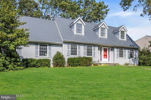 1174 Treasure Ave, Manahawkin, NJ, 08050-1942 | Card Image