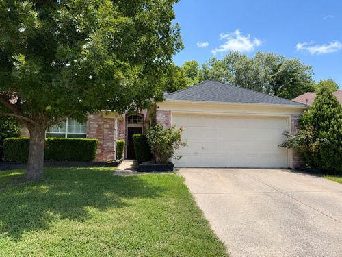 1122 Dove Dr, Garland, TX, 75040-7542 | Card Image