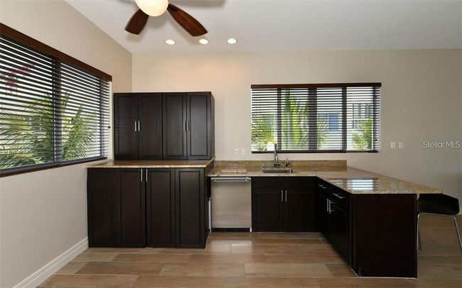 UNIT-113C - 235 Cocoanut Ave, Townhouse with 3 bedrooms, 5 bathrooms and null parking in SARASOTA FL | Image 33