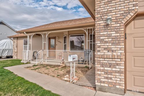 1480 W 6th St, Weiser, ID, 83672-1561 | Card Image