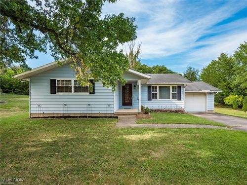 37 Grandview Ave, Zanesville, OH, 43701-6331 | Card Image