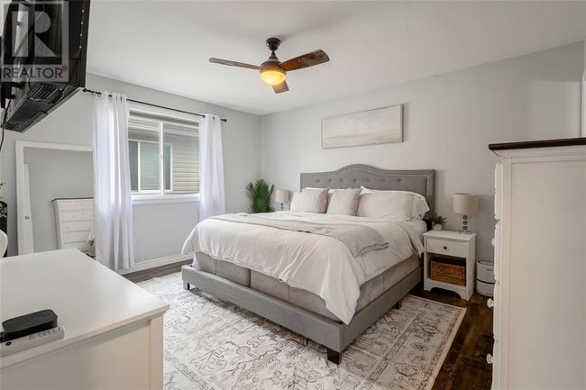 4052 Applewood Dr, House other with 5 bedrooms, 3 bathrooms and null parking in Petrolia ON | Image 29