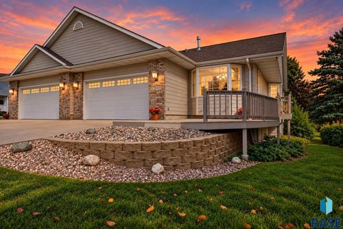 2012 S Leah Cir Circle, Sioux Falls, SD, 57106 | Card Image