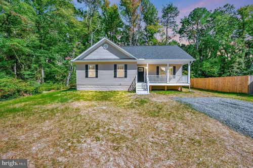 405 Cedar Ln, COLONIAL BEACH, VA, 22443 | Card Image