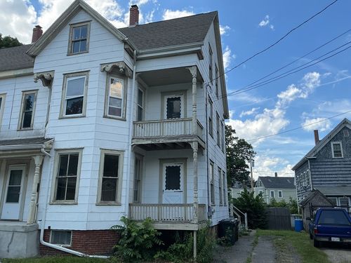 13 Pearl St, Amesbury, MA, 01913-3107 | Card Image