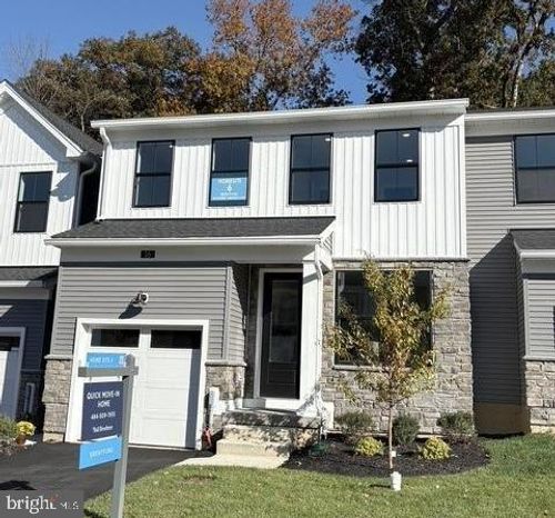 42 Grayson Ln, DOWNINGTOWN, PA, 19335 | Card Image