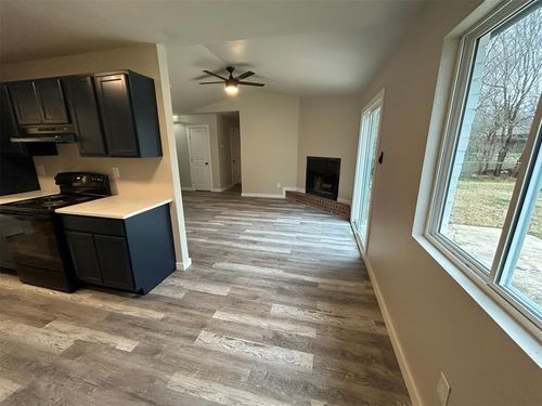 10026 Caton Pl, Midwest City, OK, 73130-1609 | Card Image