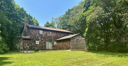 34 Warner Rd, Huntington, NY, 11743-5919 | Card Image