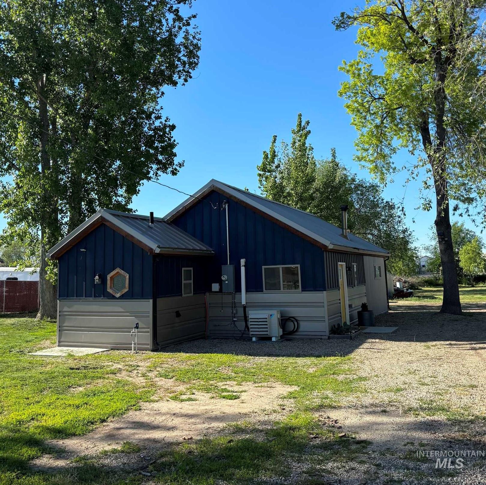 Sherman Ave, Nampa, ID 83686