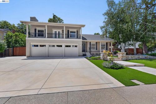 515 Burns Cir, San Ramon, CA, 94583-2511 | Card Image