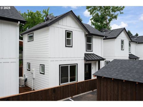 7-4103 Se Olsen St, Milwaukie, OR, 97222-5750 | Card Image
