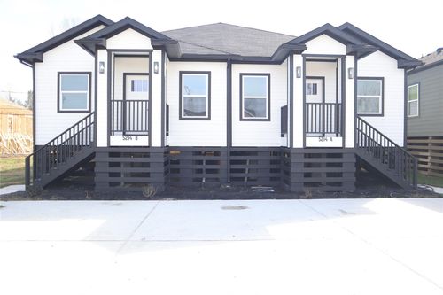 5214 Rue St, Houston, TX, 77033-4216 | Card Image