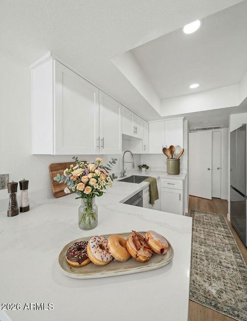 1926 E Duke Dr, Tempe, AZ, 85283-2303 | Card Image