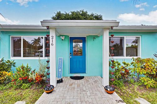 216 E 24th St, Riviera Beach, FL, 33404-4517 | Card Image