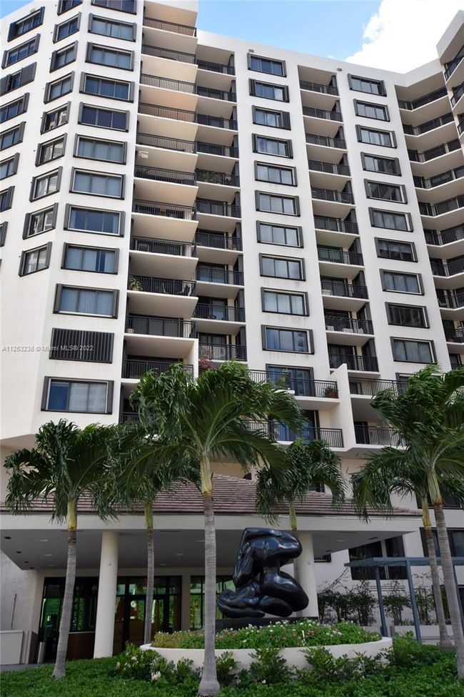 APT-1420 - 540 Brickell Key Dr, Condo with 1 bedrooms, 2 bathrooms and null parking in Miami FL | Image 34