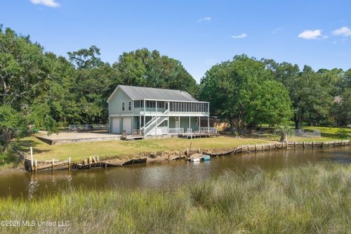 2119 E Simmons Bayou Dr, Ocean Springs, MS, 39564-8311 | Card Image