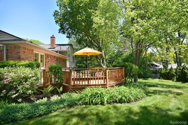 1010 Rock Spring Rd, House other with 4 bedrooms, 3 bathrooms and null parking in Bloomfield Hills MI | Image 30