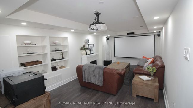 134 Snowling Dr, House other with 5 bedrooms, 4 bathrooms and 2 parking in Ajax ON | Image 33