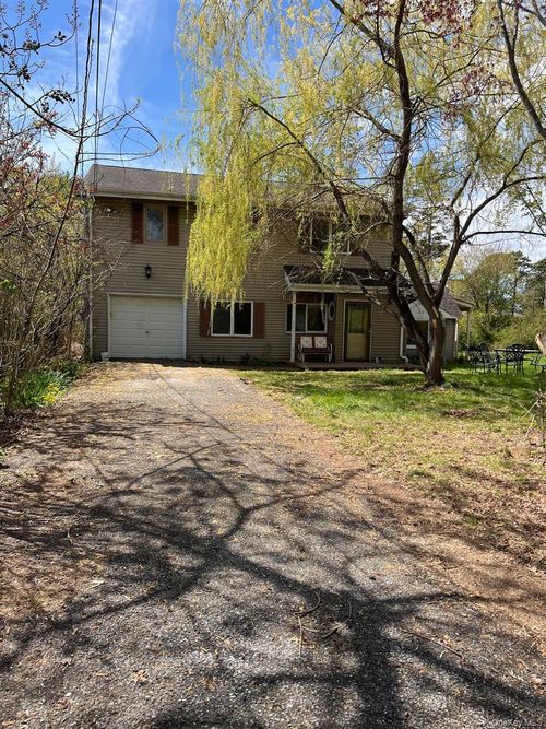 26 Willoughby St, Brentwood, NY, 11717-2417 | Card Image