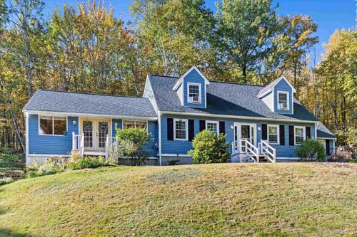 567 Black Brook Rd, Goffstown, NH, 03045-2910 | Card Image