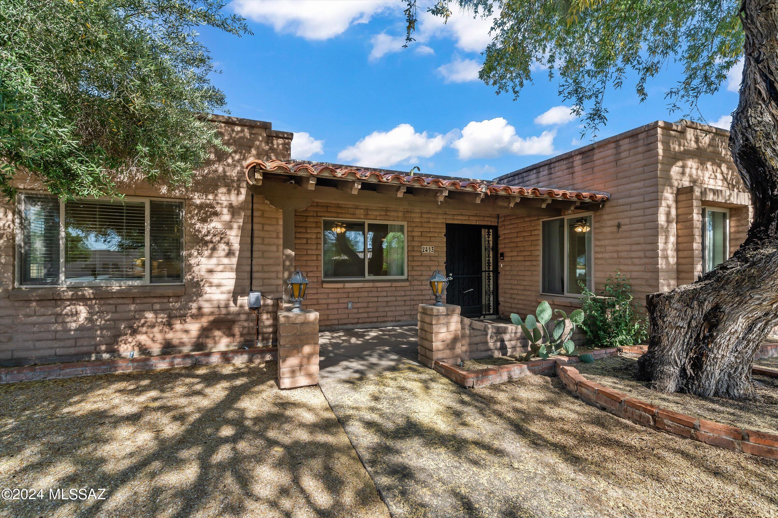Shade Tree Cir, Tucson, AZ 85715 #1