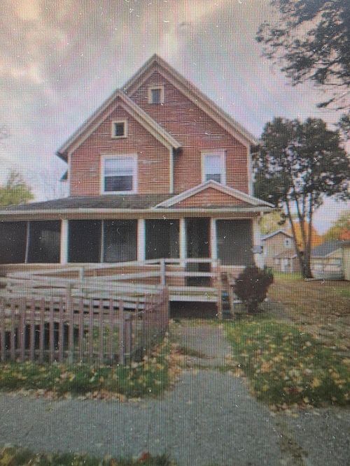 113 W Walnut St, Albion, MI, 49224-2131 | Card Image