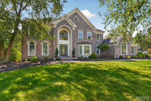 17915 White Robin Ct, Chesterfield, MO, 63005-4968 | Card Image