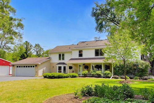 24331 N Kelsey Rd, Lake Barrington, IL, 60010-1503 | Card Image