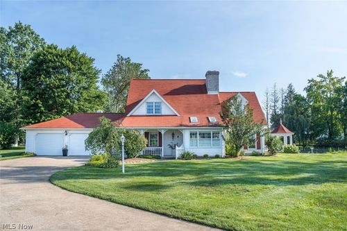 10736 Lautenschlager Rd, Apple Creek, OH, 44606-9755 | Card Image