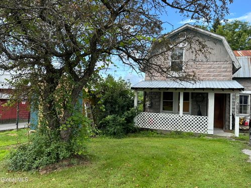 13 Foote St, Mineville, NY, 12956-1453 | Card Image