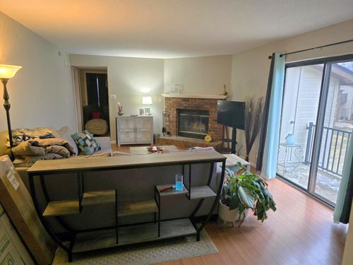 h-1877 Waterfront Dr N, Columbia, MO, 65202-8600 | Card Image