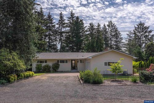 2981 Nw Sunny Ln, Albany, OR, 97321-9645 | Card Image