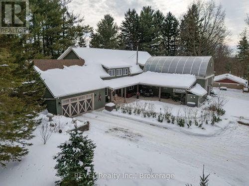 573 Canboro Rd, Fenwick, ON, L0S1C0 | Card Image