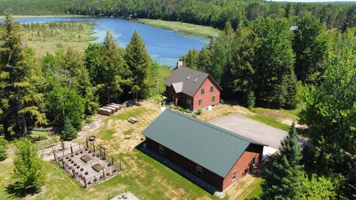 670 Mcguire Rd, Elcho, WI, 54428-9741 | Card Image