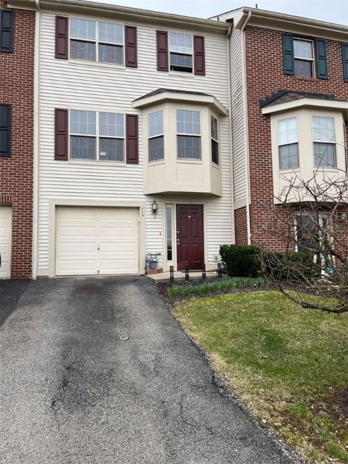 439 Georgetown Ct, Seven Fields, PA, 16046-7859 | Card Image