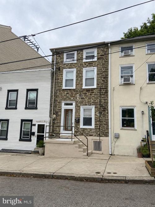 160 Carson St, PHILADELPHIA, PA, 19127-1328 | Card Image