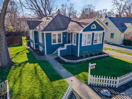 381 Douglas Ave, Crystal Lake, IL, 60014-5907 | Card Image