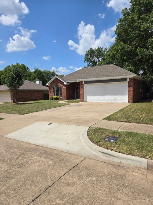 7 Saint Charles Pl, Midlothian, TX, 76065-6715 | Card Image