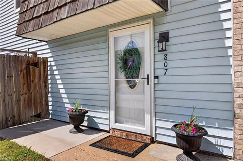 807 Westport Pl, Virginia Beach, VA, 23464-4077 | Card Image