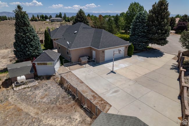 1416 E Valley View Dr, House other with 4 bedrooms, 3 bathrooms and null parking in Wellington UT | Image 54