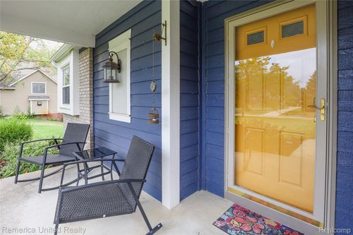 134 Amber Glen Dr, Howell, MI, 48843-7965 | Card Image
