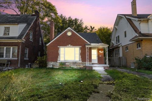 11856 Kilbourne St, Detroit, MI, 48213-4101 | Card Image